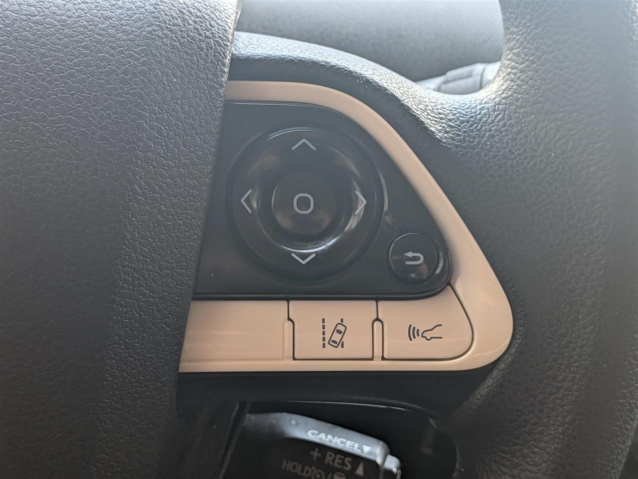 Toyota Prius Two 2018