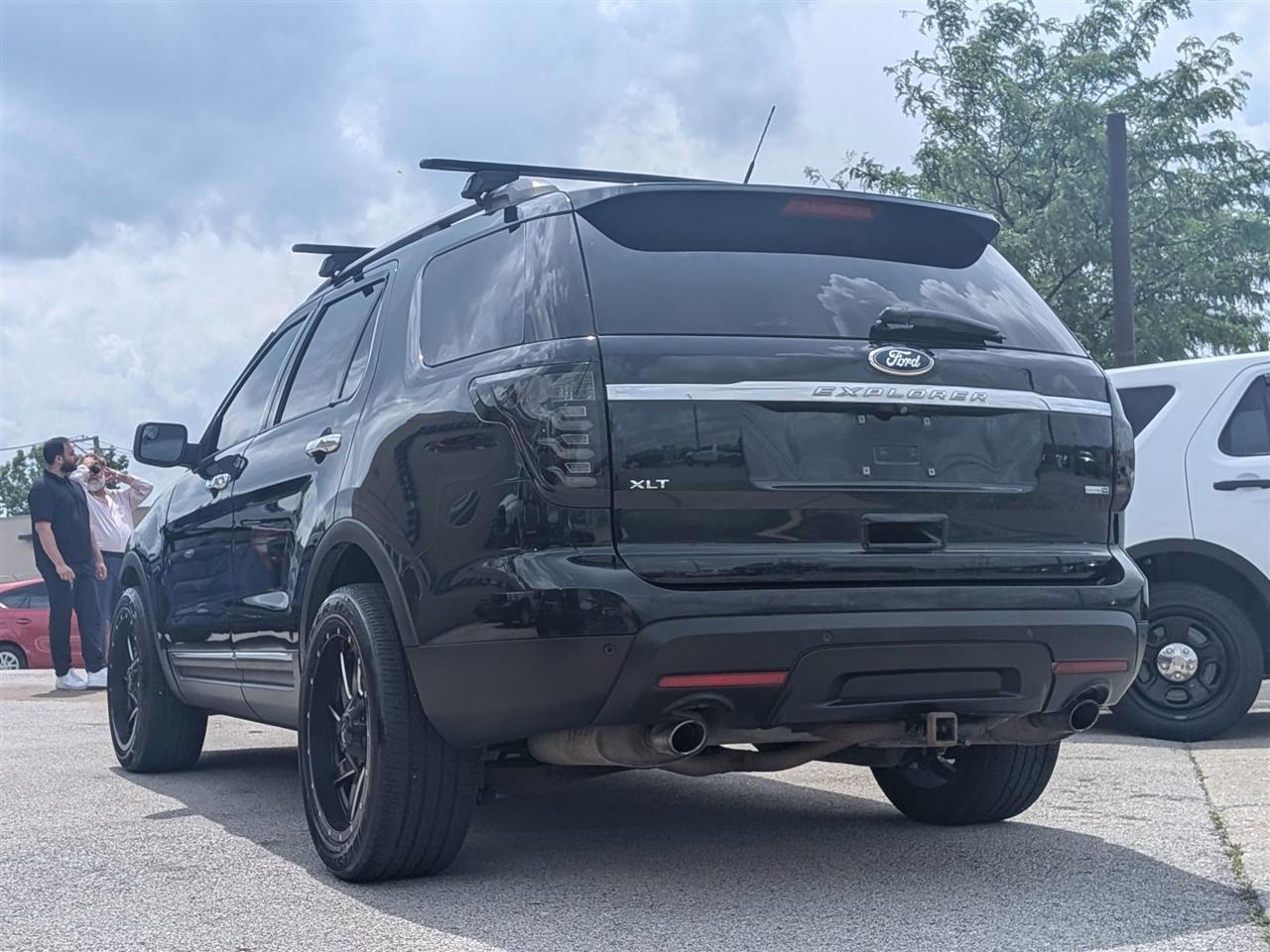 Ford Explorer XLT 4D SUV 4WD 2015