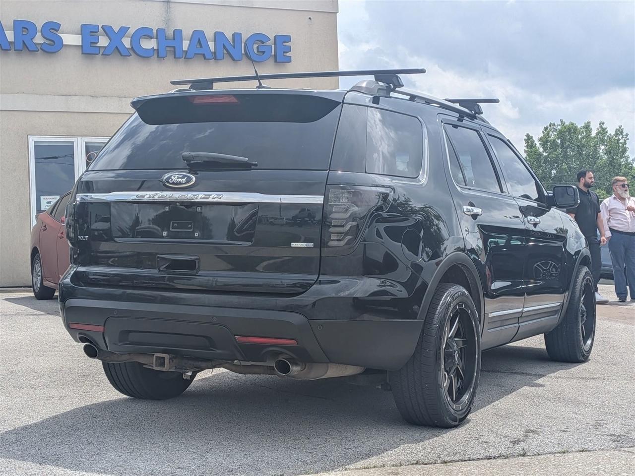 Ford Explorer XLT 4D SUV 4WD 2015