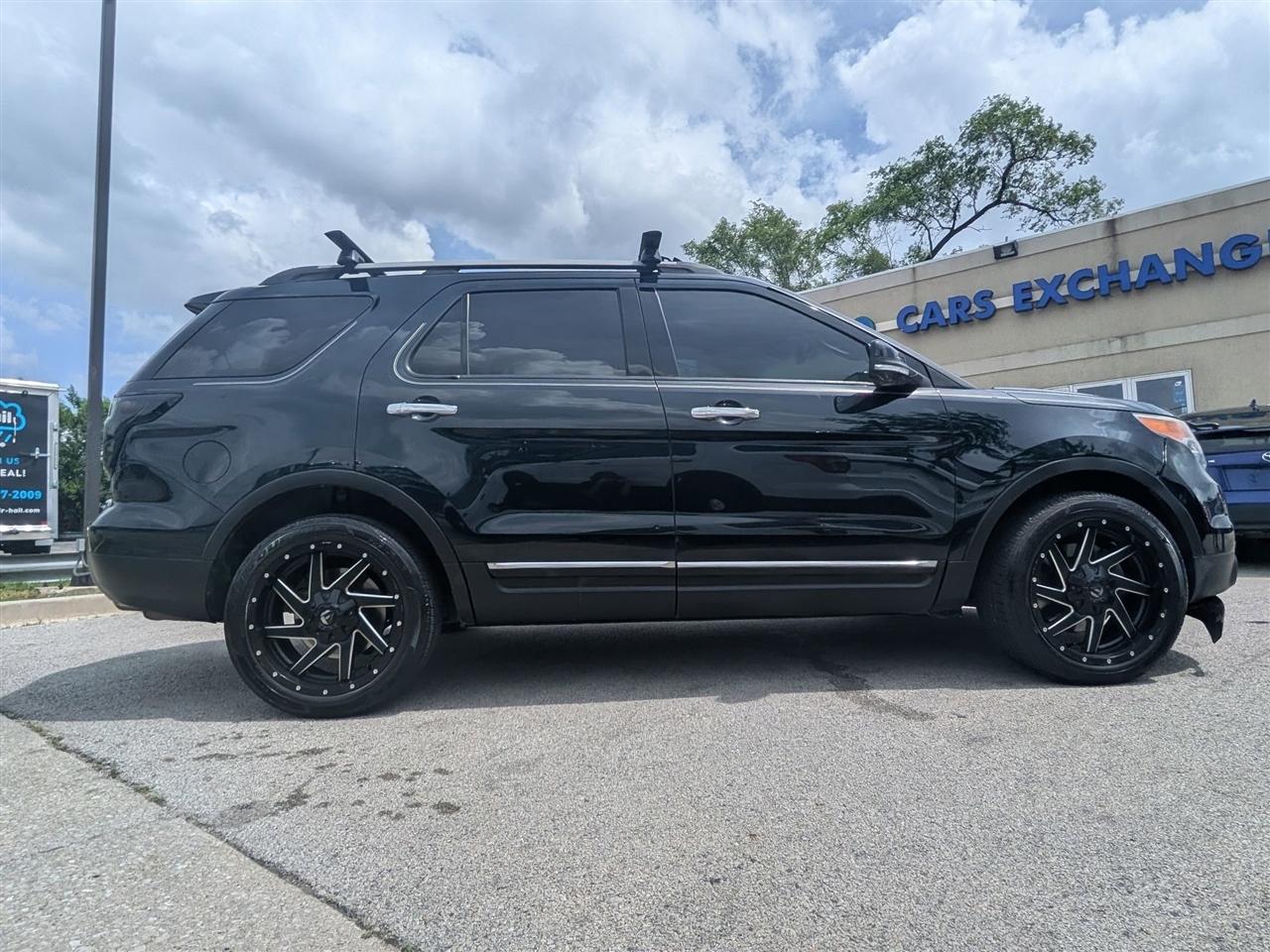 Ford Explorer XLT 4D SUV 4WD 2015