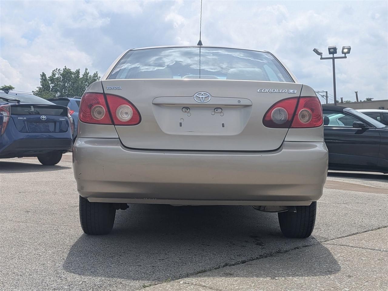Toyota Corolla CE 4D Sedan 2005