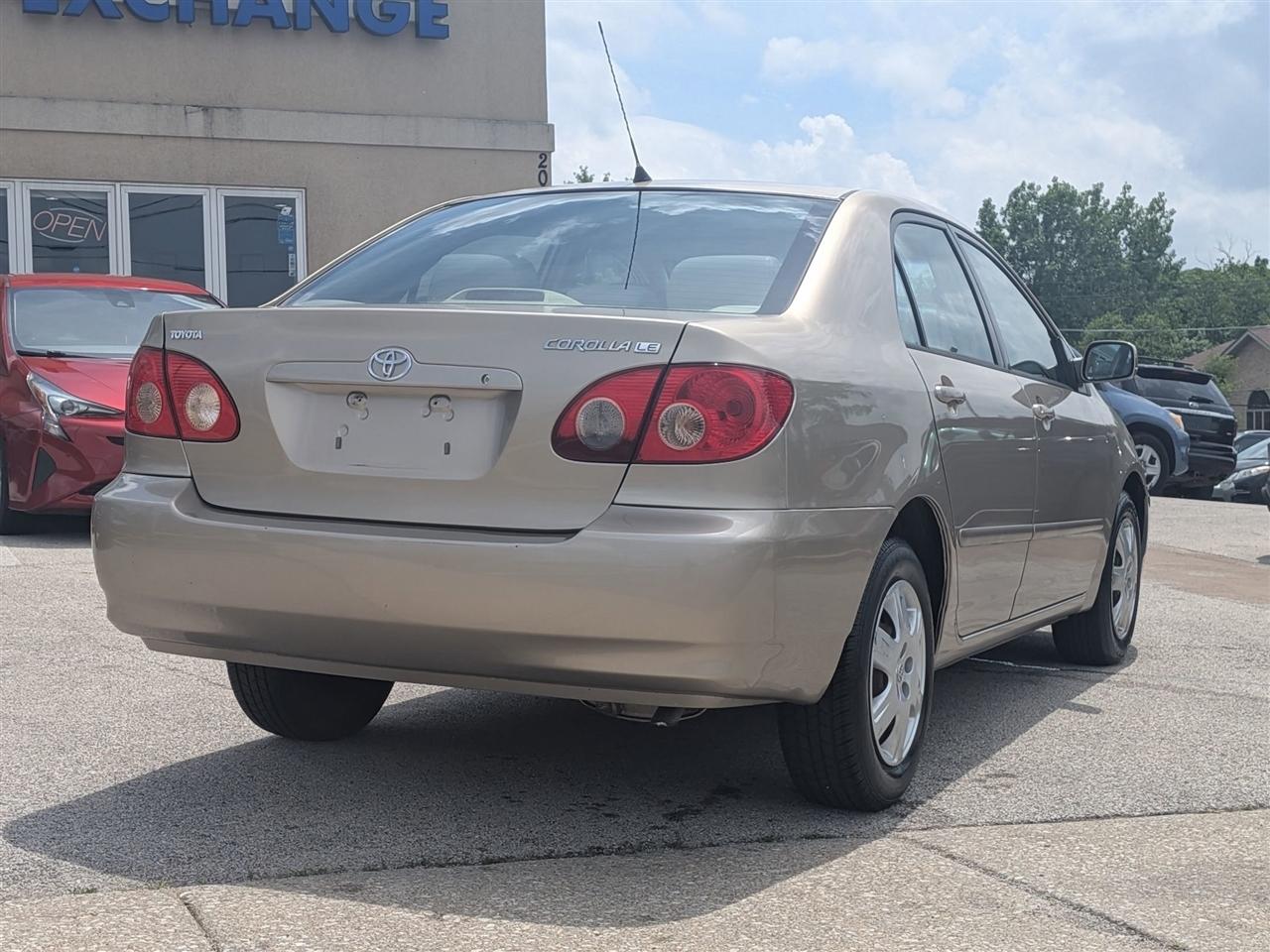 Toyota Corolla CE 4D Sedan 2005