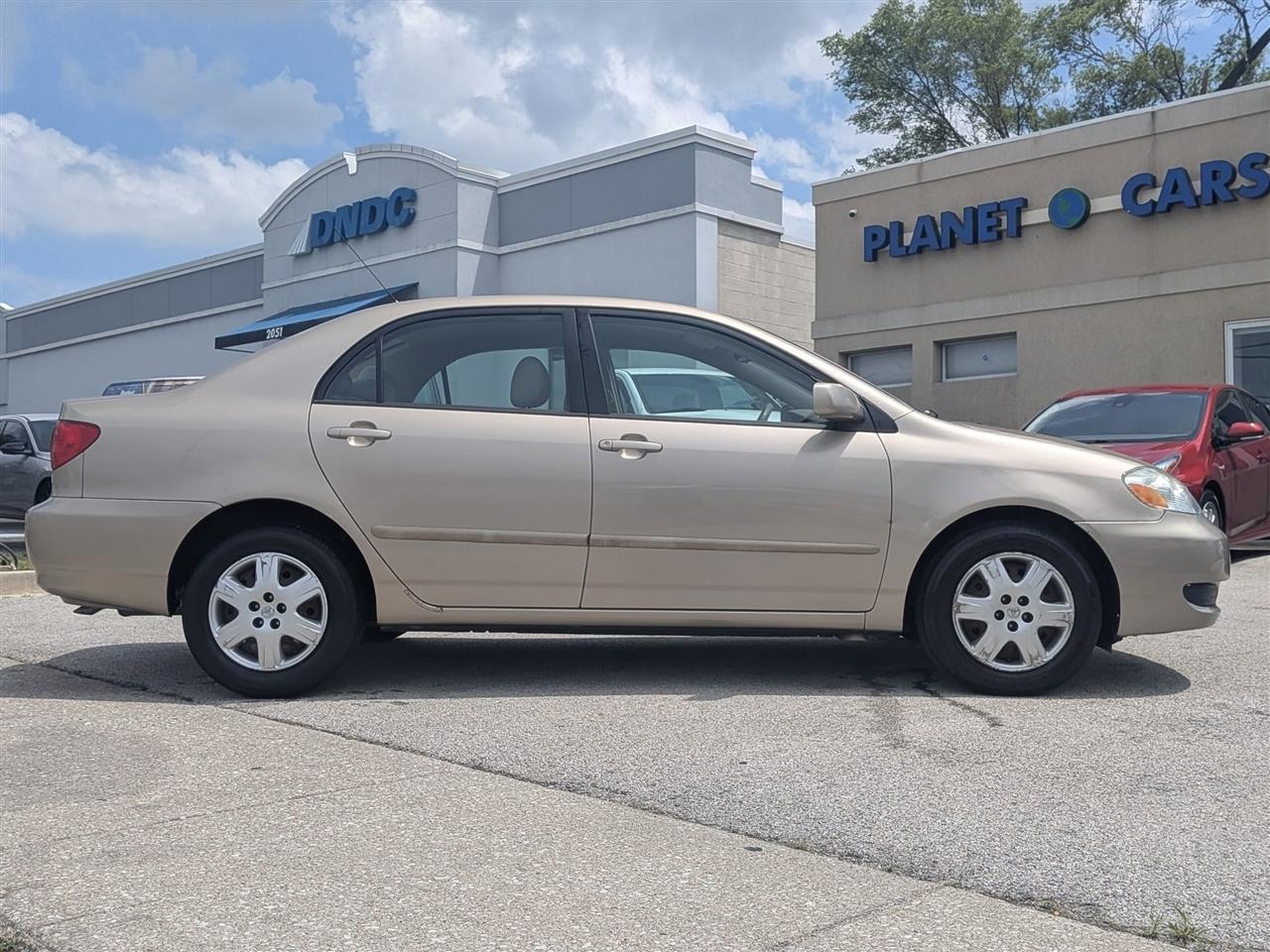 Toyota Corolla CE 4D Sedan 2005