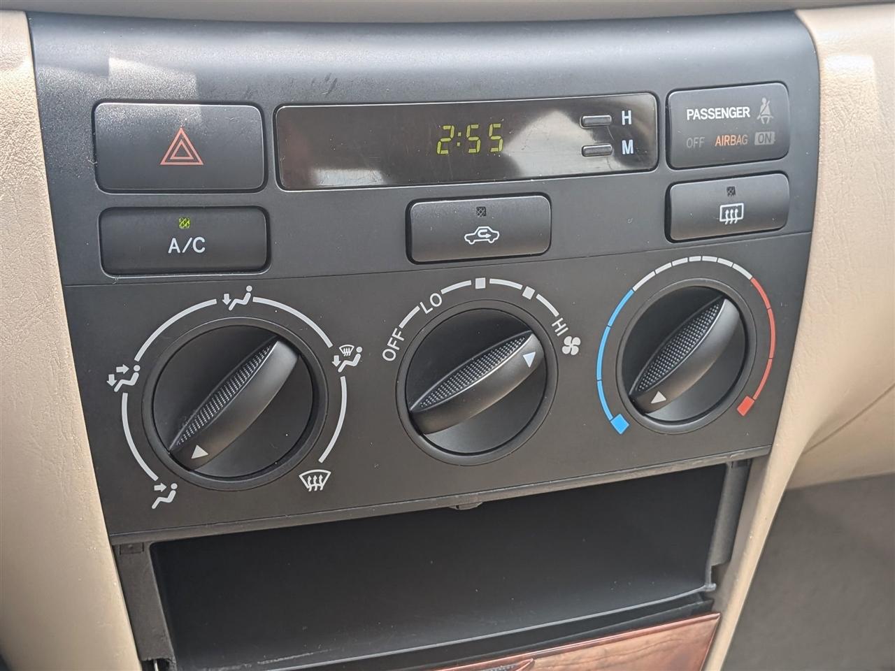 Toyota Corolla CE 4D Sedan 2005