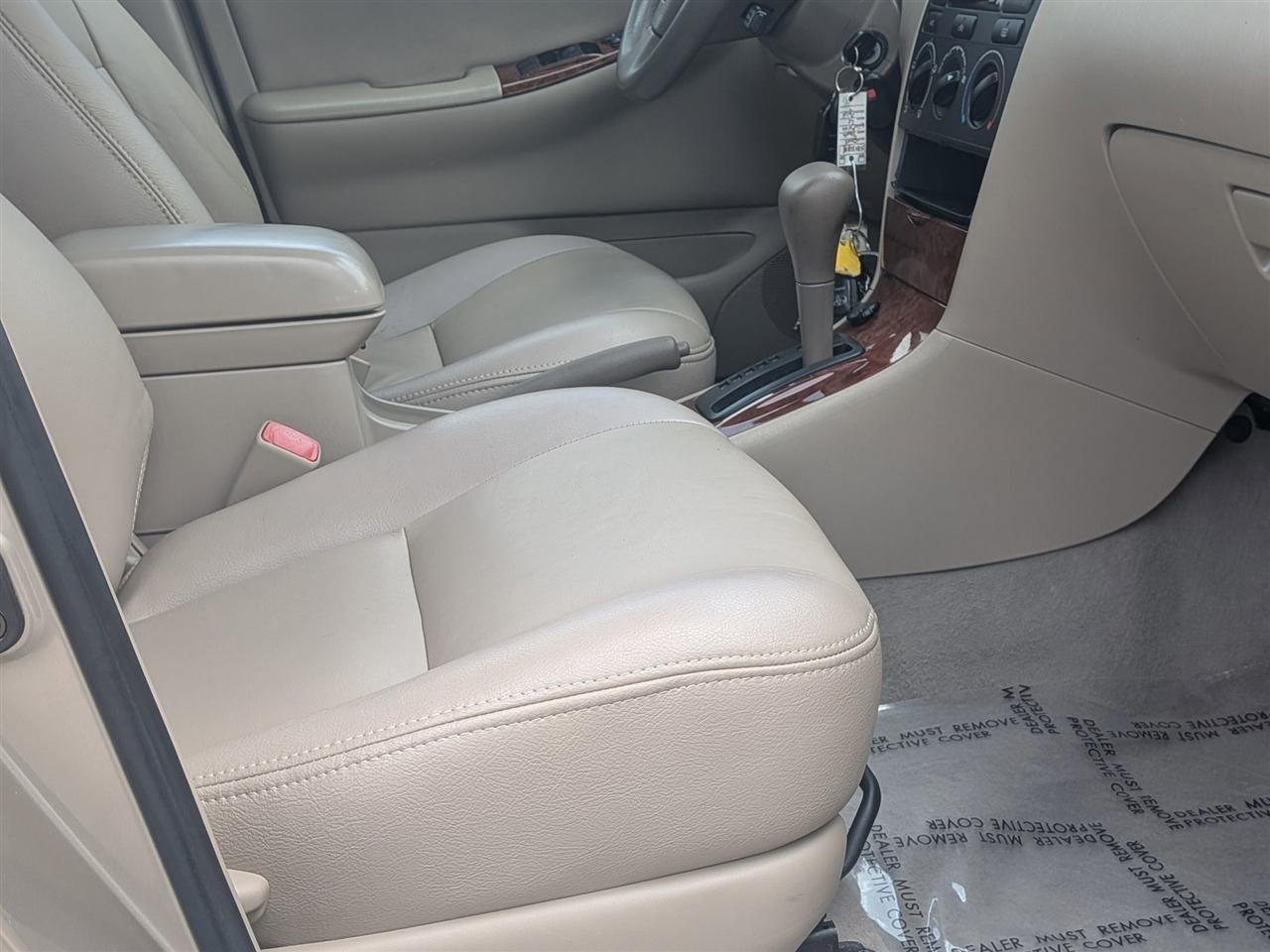 Toyota Corolla CE 4D Sedan 2005