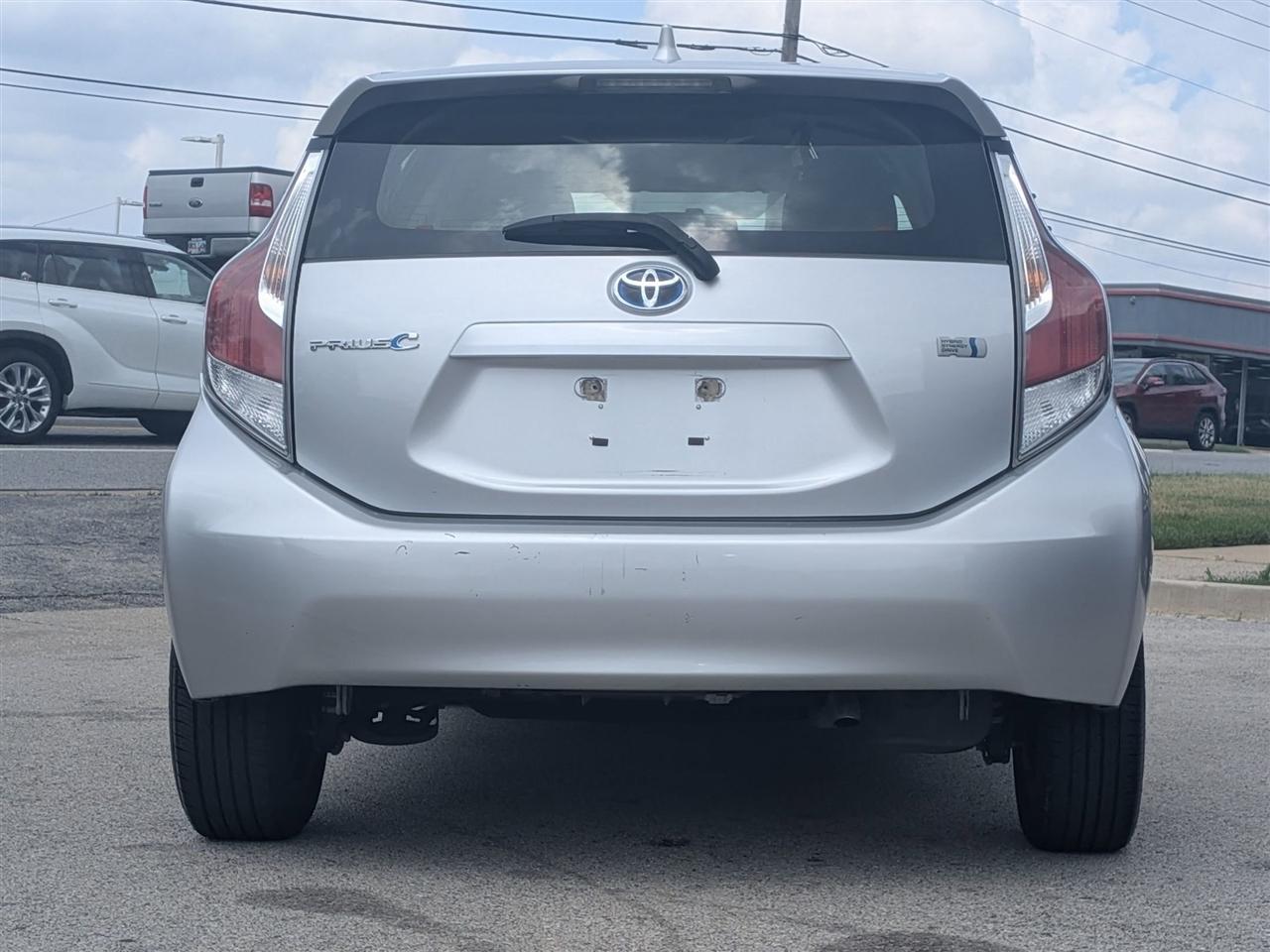 Toyota Prius c Four 2015