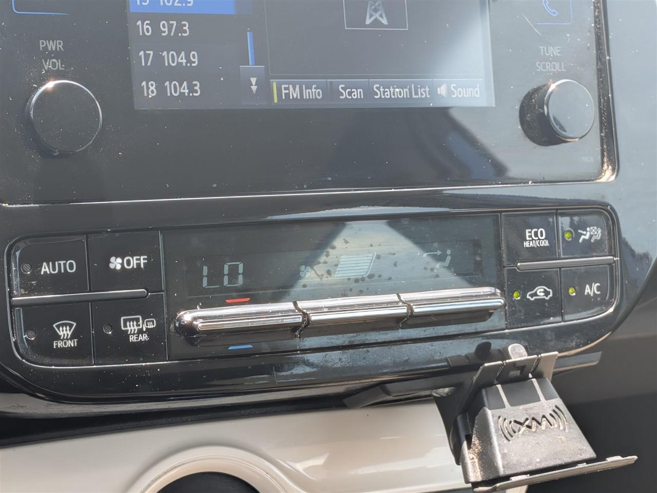 Toyota Prius Two 2016