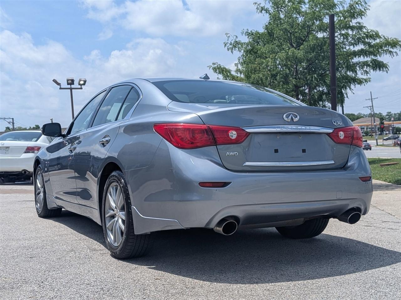 Infiniti Q50 Premium AWD 2014