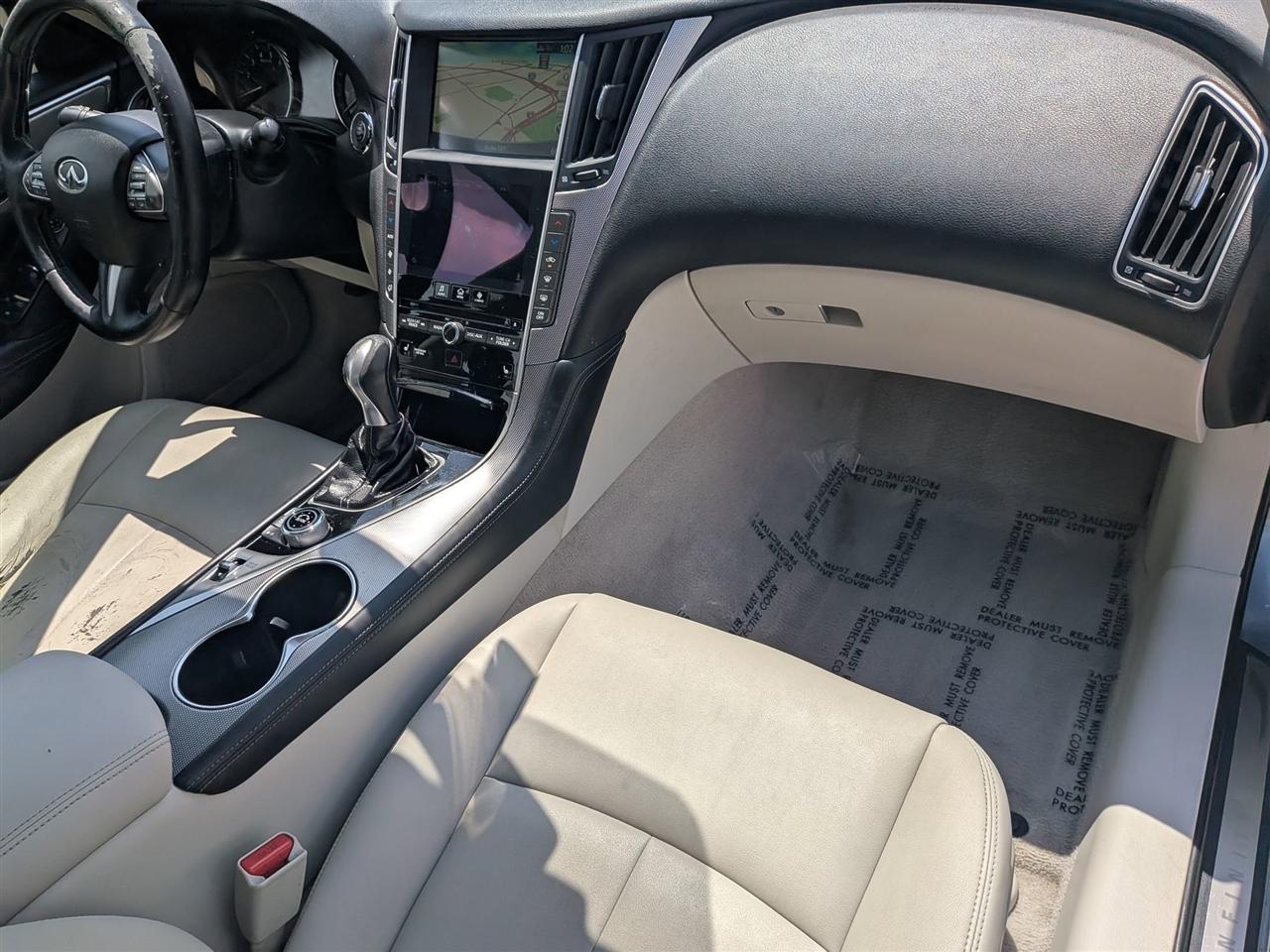 Infiniti Q50 Premium AWD 2014