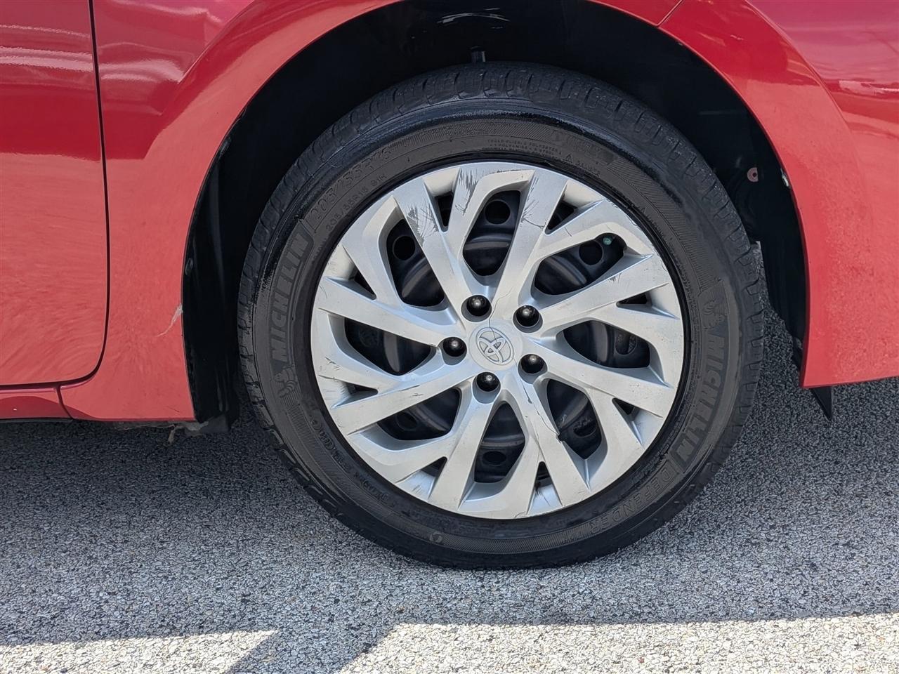 Toyota Corolla LE 4D Sedan 2017