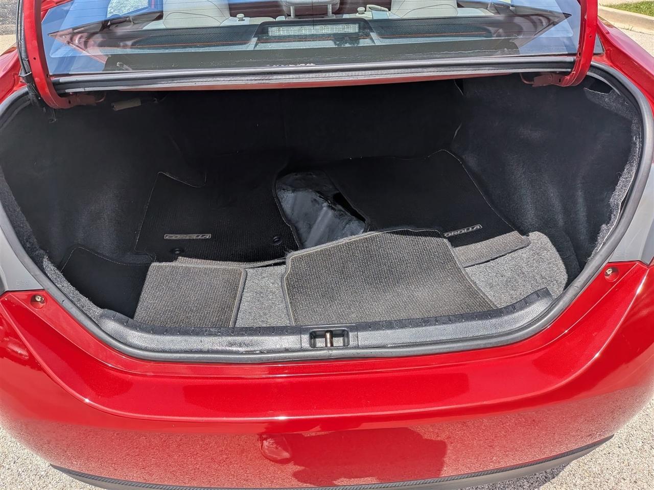 Toyota Corolla LE 4D Sedan 2017