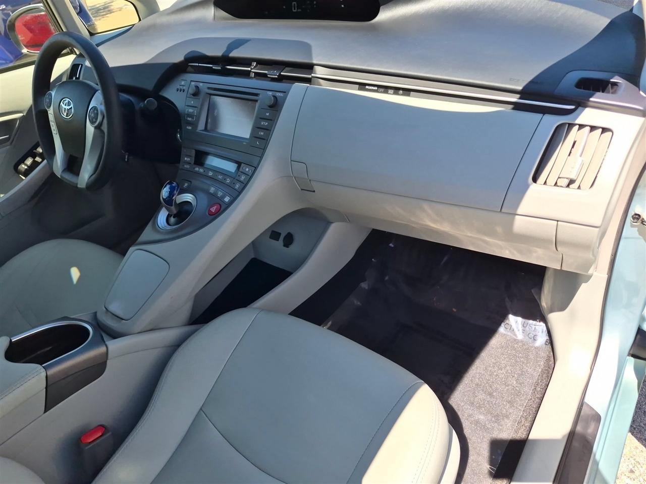 Toyota Prius Three 2014