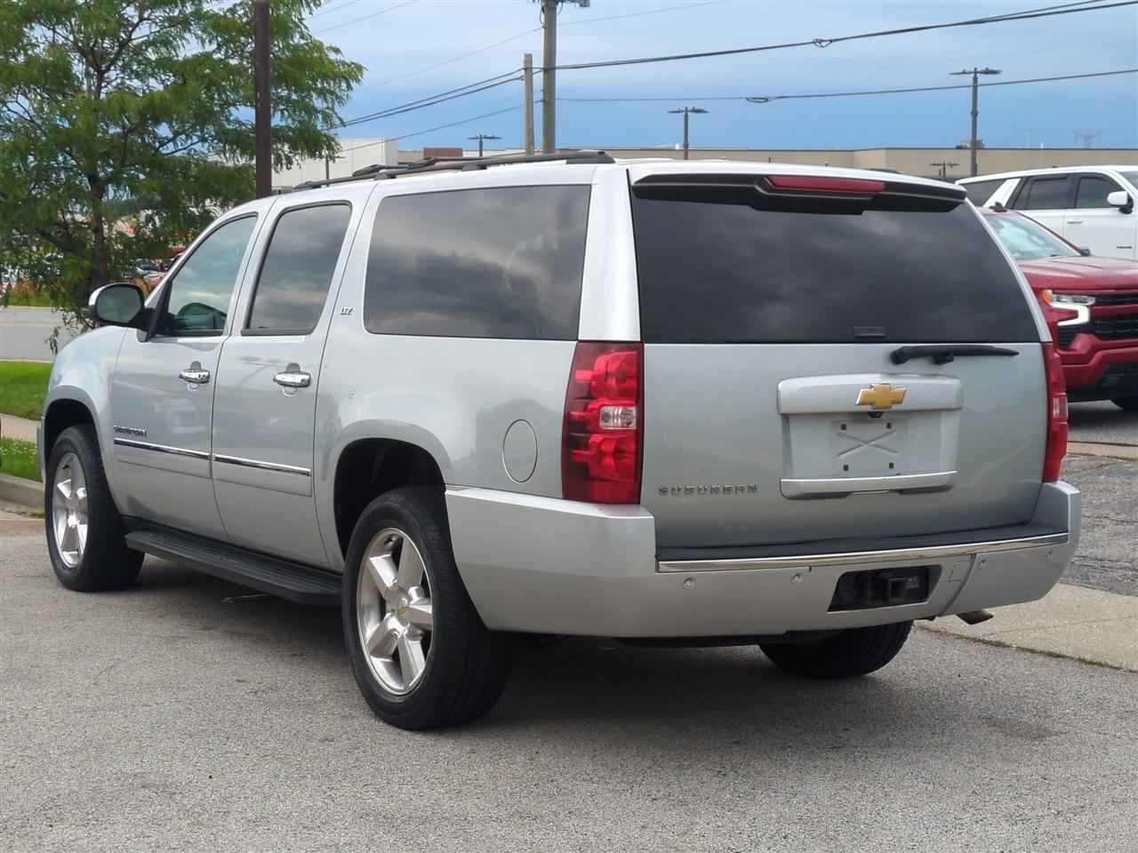 Chevrolet Suburban LTZ 1500 4WD 2013
