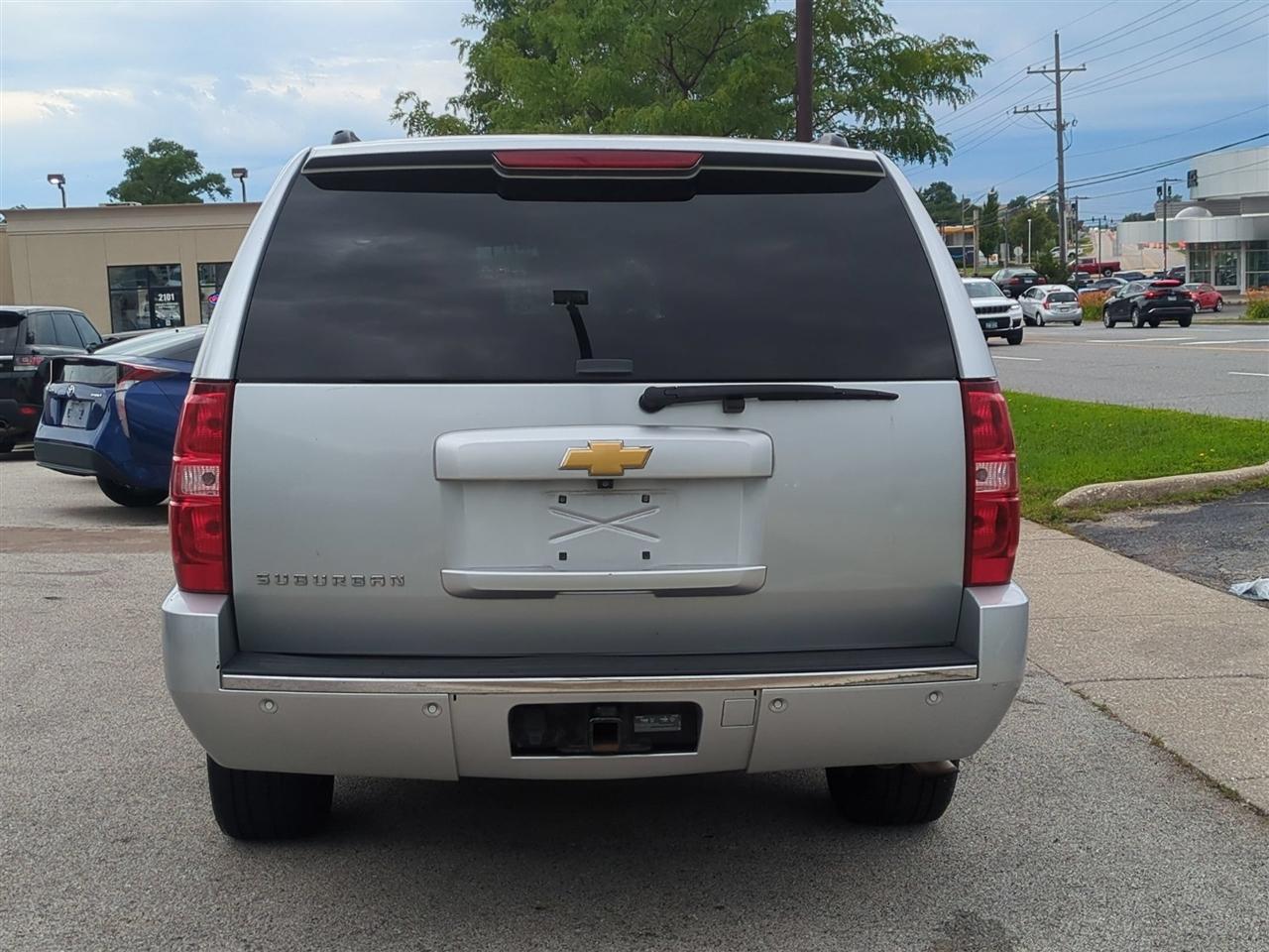 Chevrolet Suburban LTZ 1500 4WD 2013