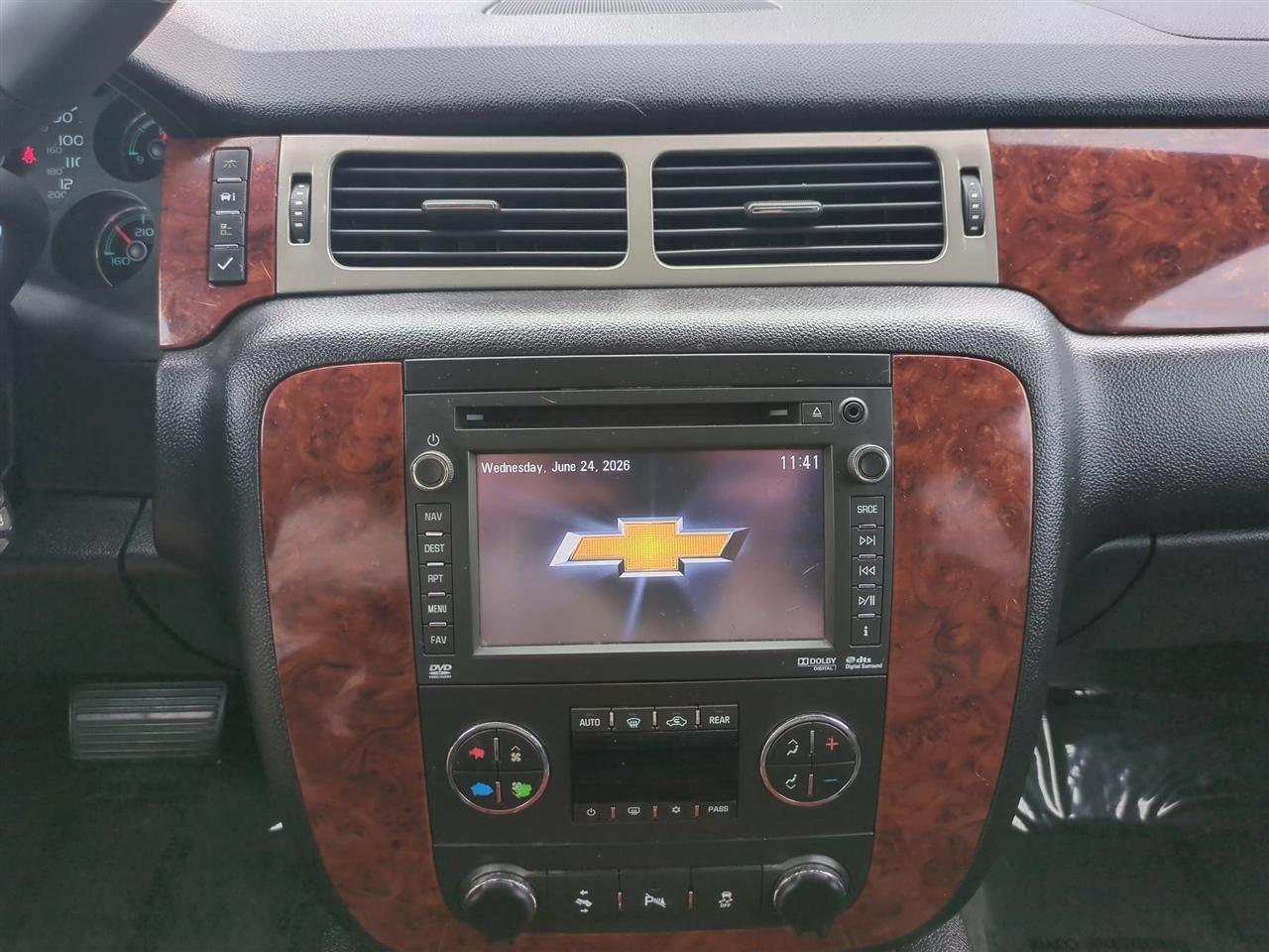 Chevrolet Suburban LTZ 1500 4WD 2013