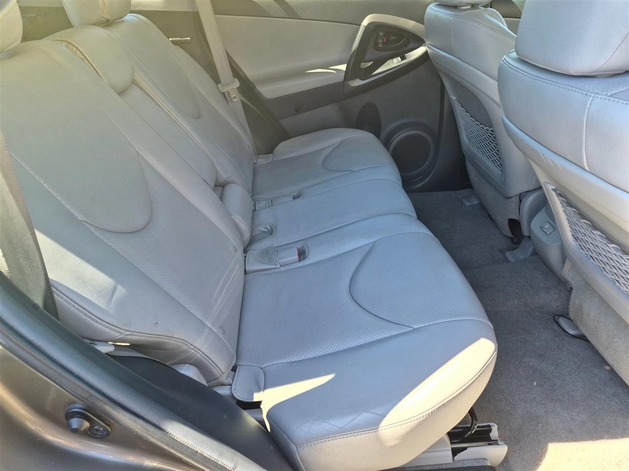 Toyota RAV4 Limited I4 4WD 2012