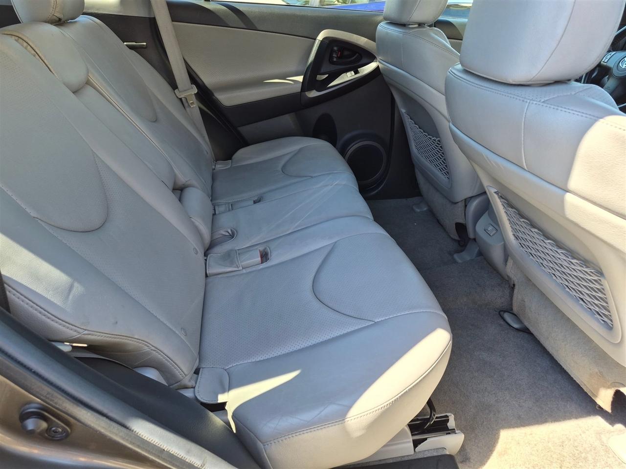 Toyota RAV4 Limited I4 4WD 2012