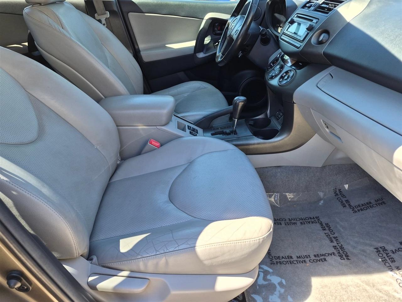 Toyota RAV4 Limited I4 4WD 2012