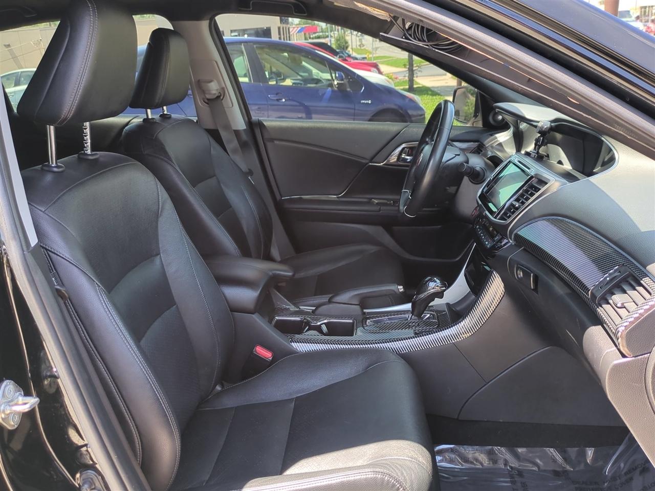 Honda Accord Touring 4D Sedan V6 2017