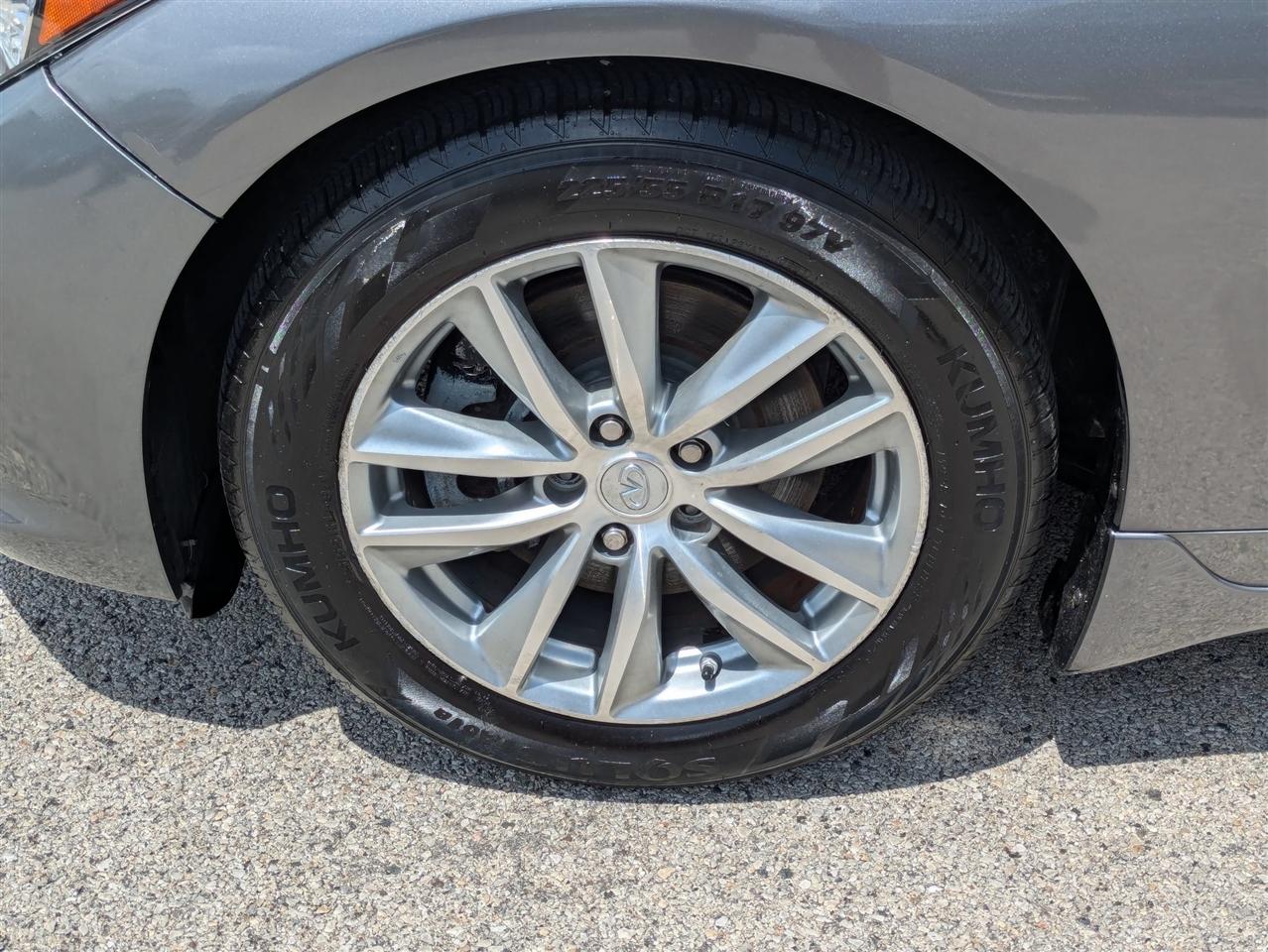 Infiniti Q50 Premium 4D Sedan AWD 2014