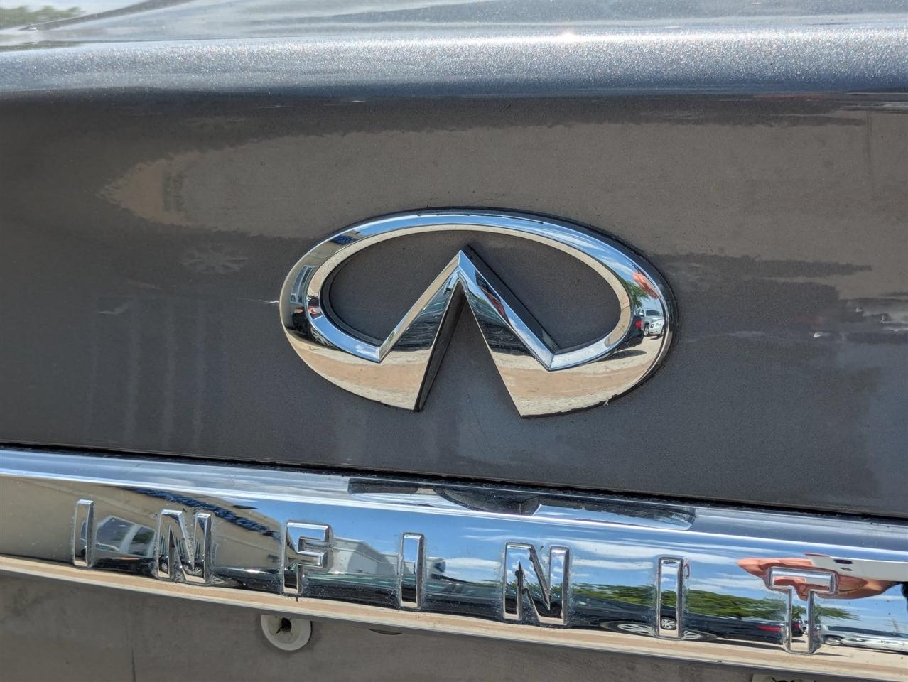 Infiniti Q50 Premium 4D Sedan AWD 2014