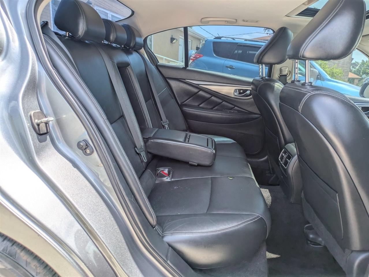 Infiniti Q50 Premium 4D Sedan AWD 2014