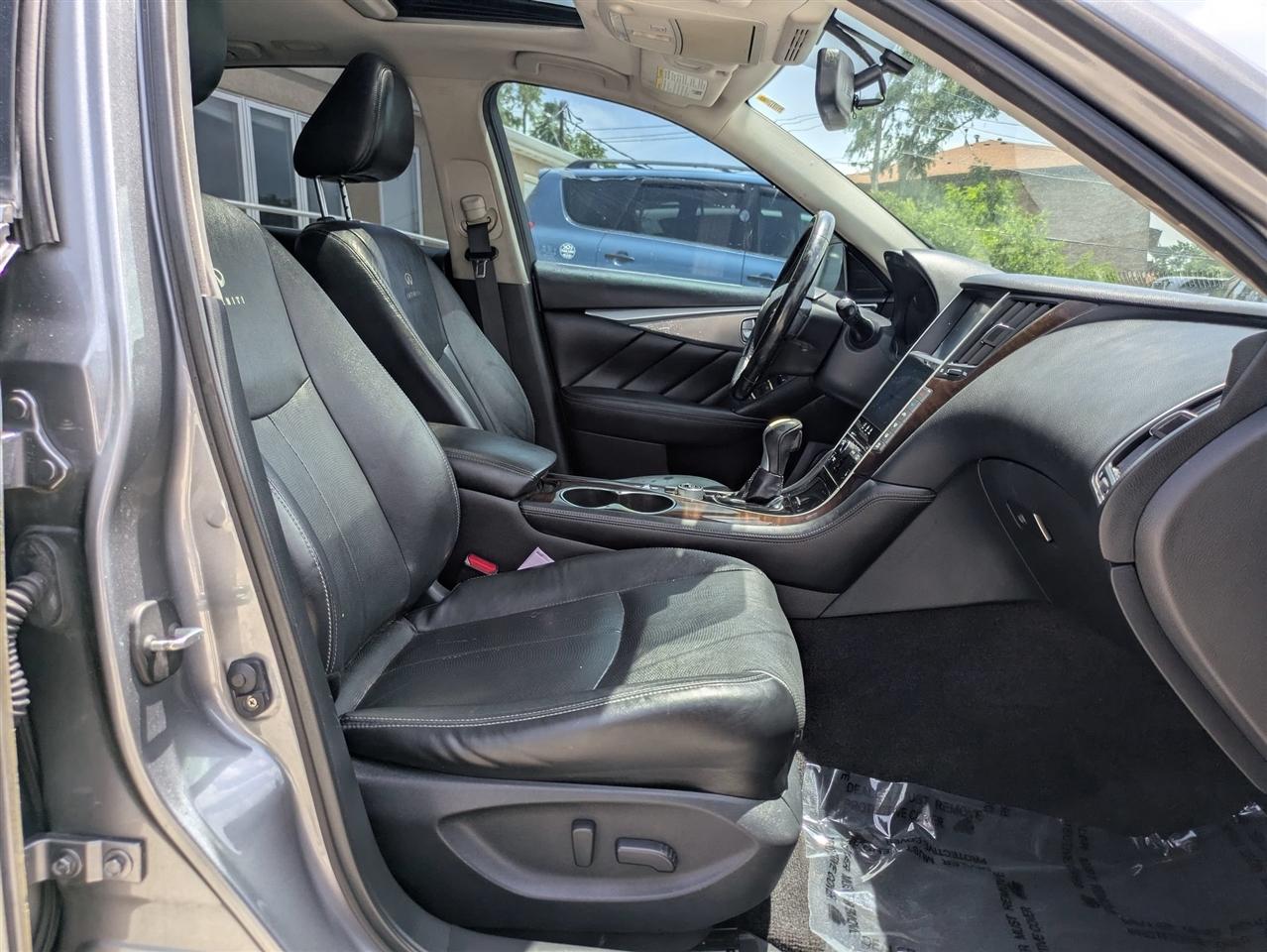 Infiniti Q50 Premium 4D Sedan AWD 2014