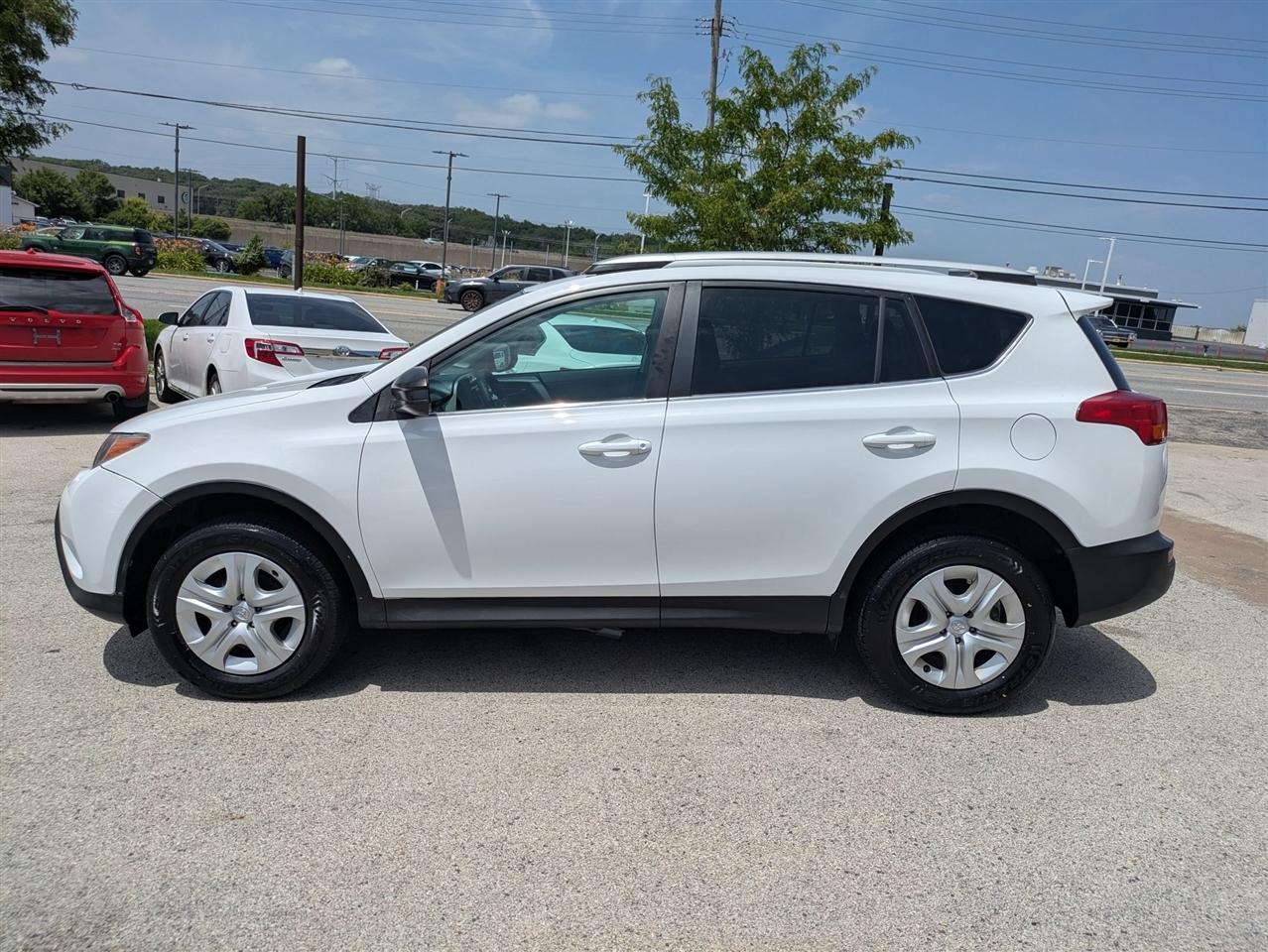 Toyota RAV4 LE AWD 2013