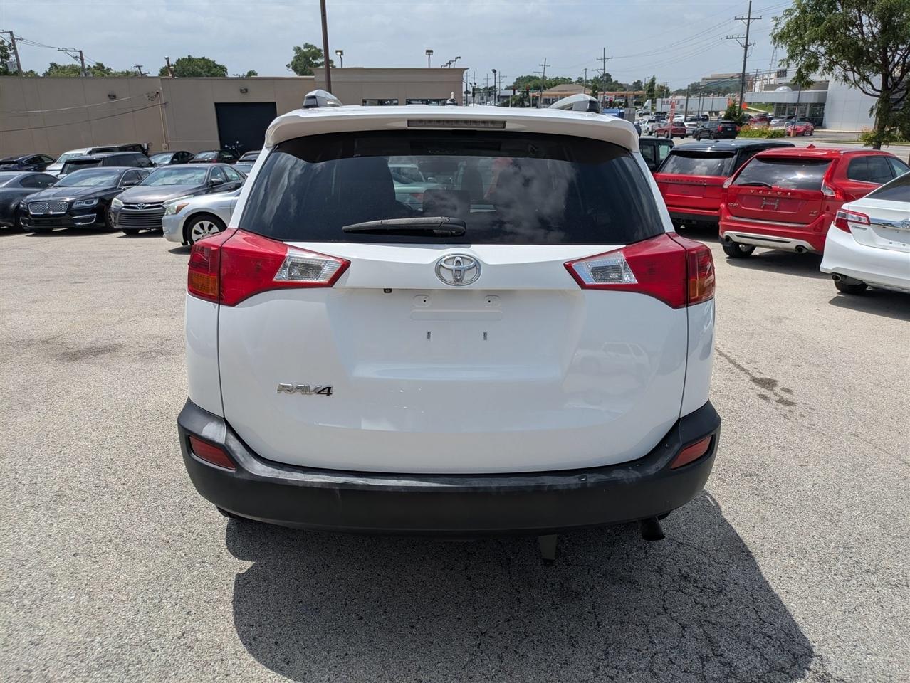 Toyota RAV4 LE AWD 2013
