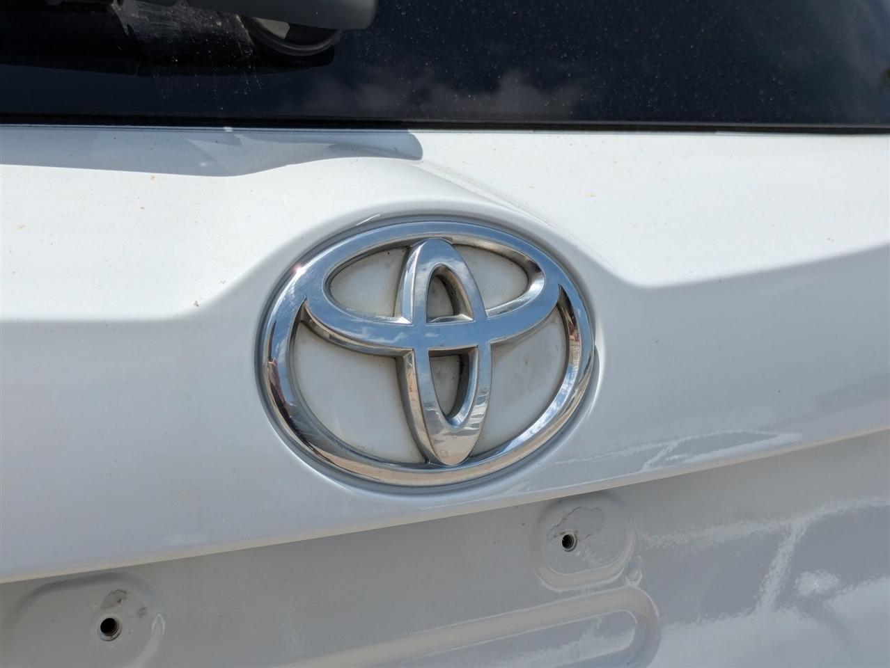 Toyota RAV4 LE AWD 2013
