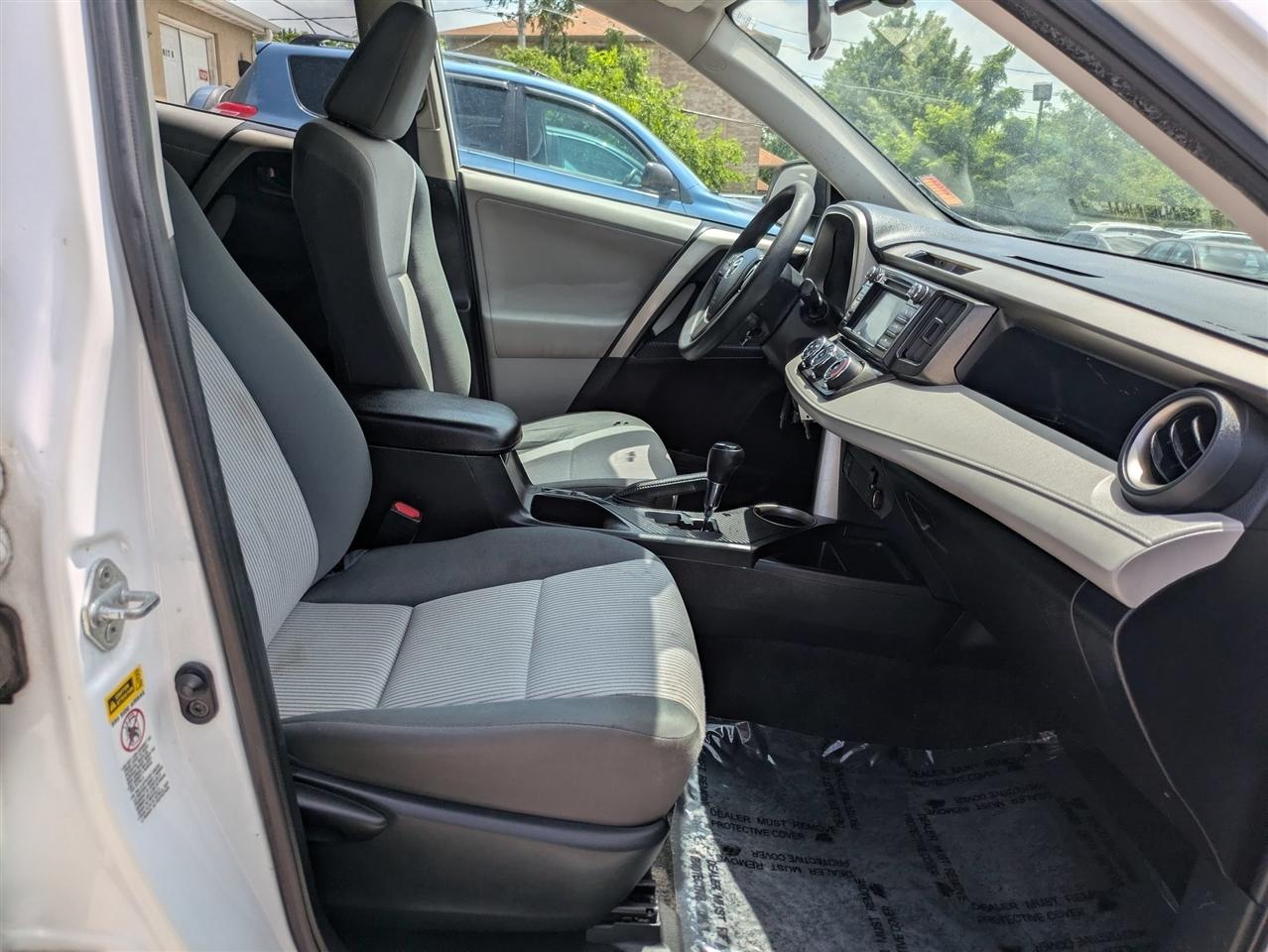 Toyota RAV4 LE AWD 2013