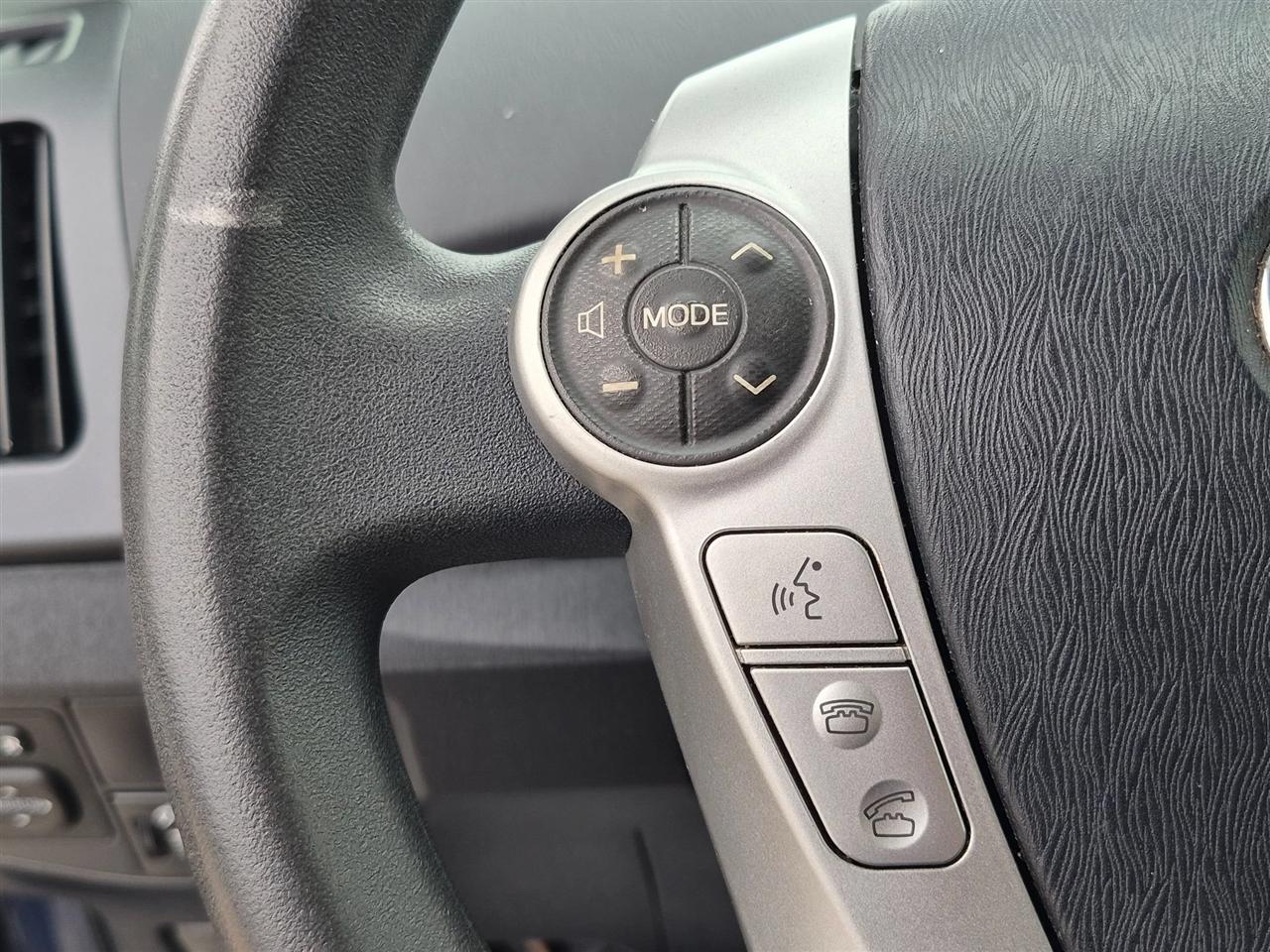 Toyota Prius Four 2015