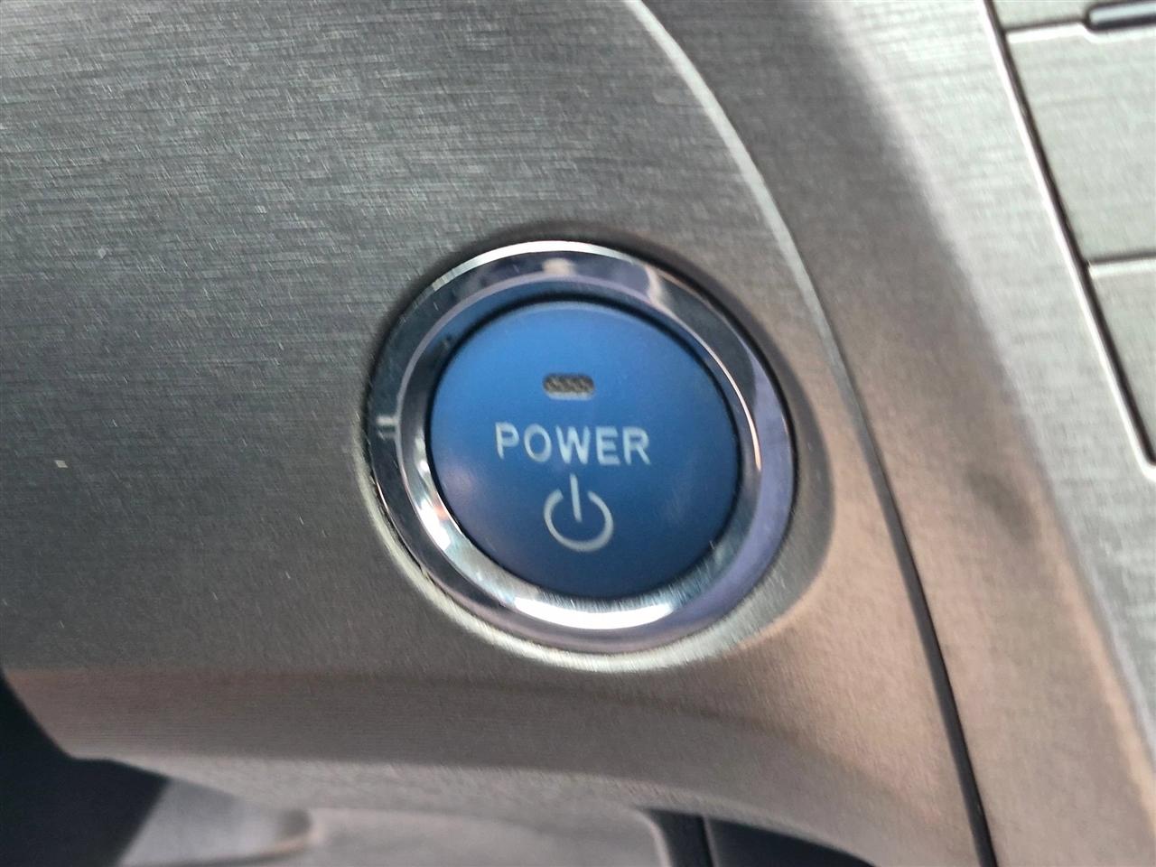 Toyota Prius Four 2015