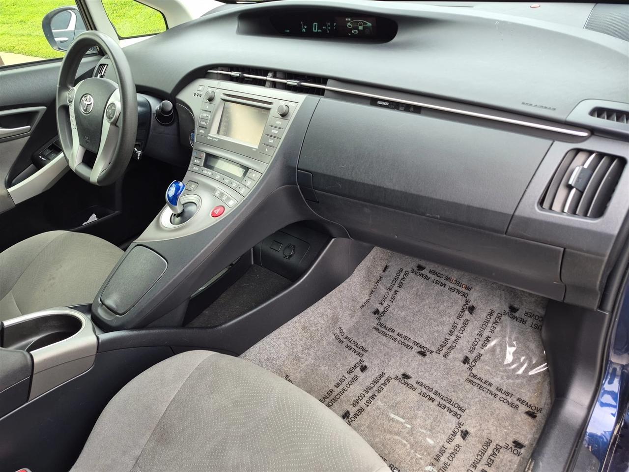 Toyota Prius Four 2015