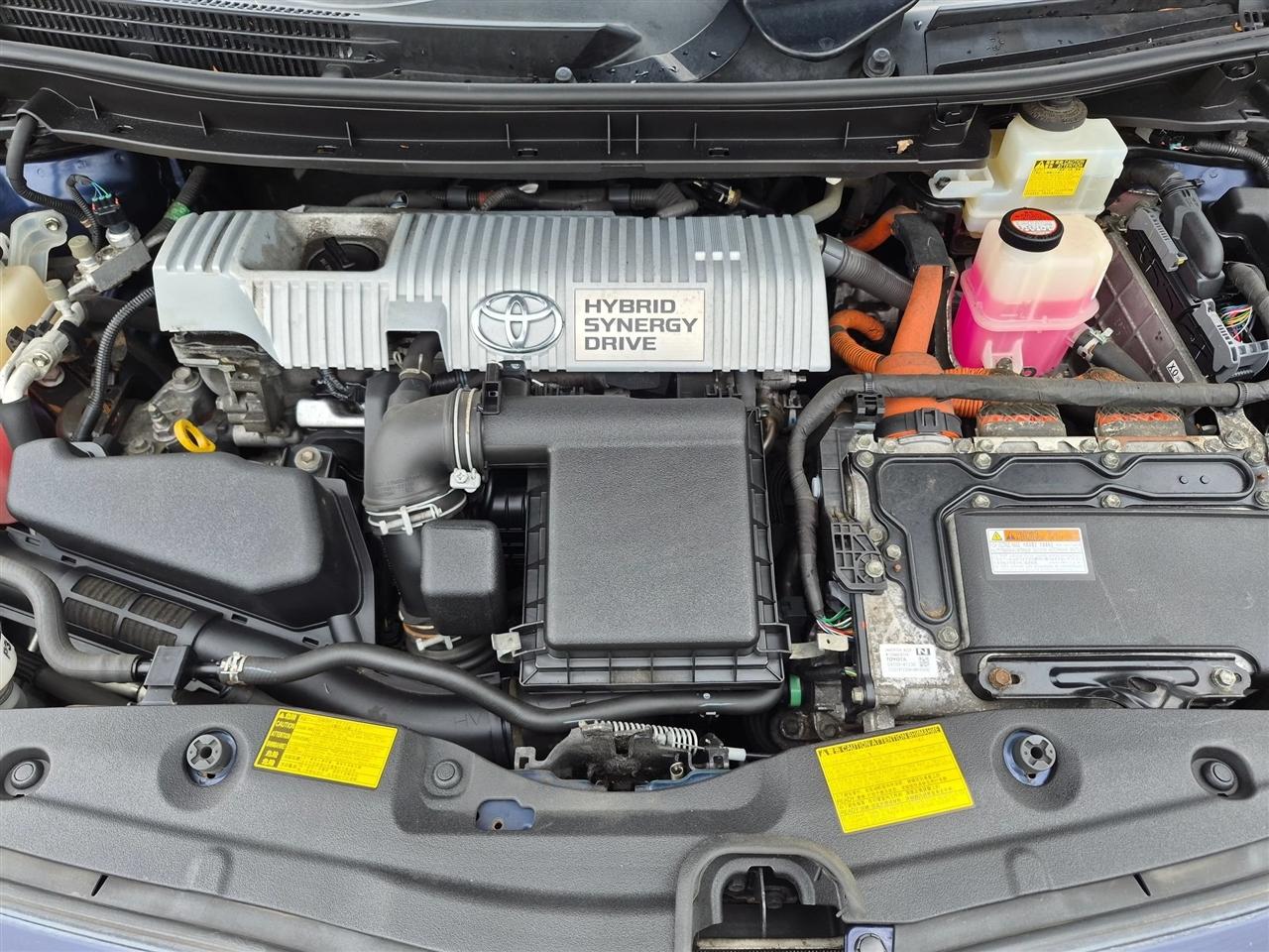 Toyota Prius Four 2015