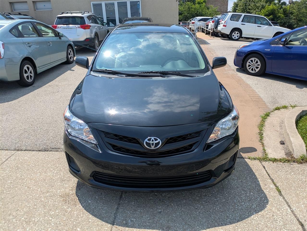 Toyota Corolla S 4D Sedan 2011