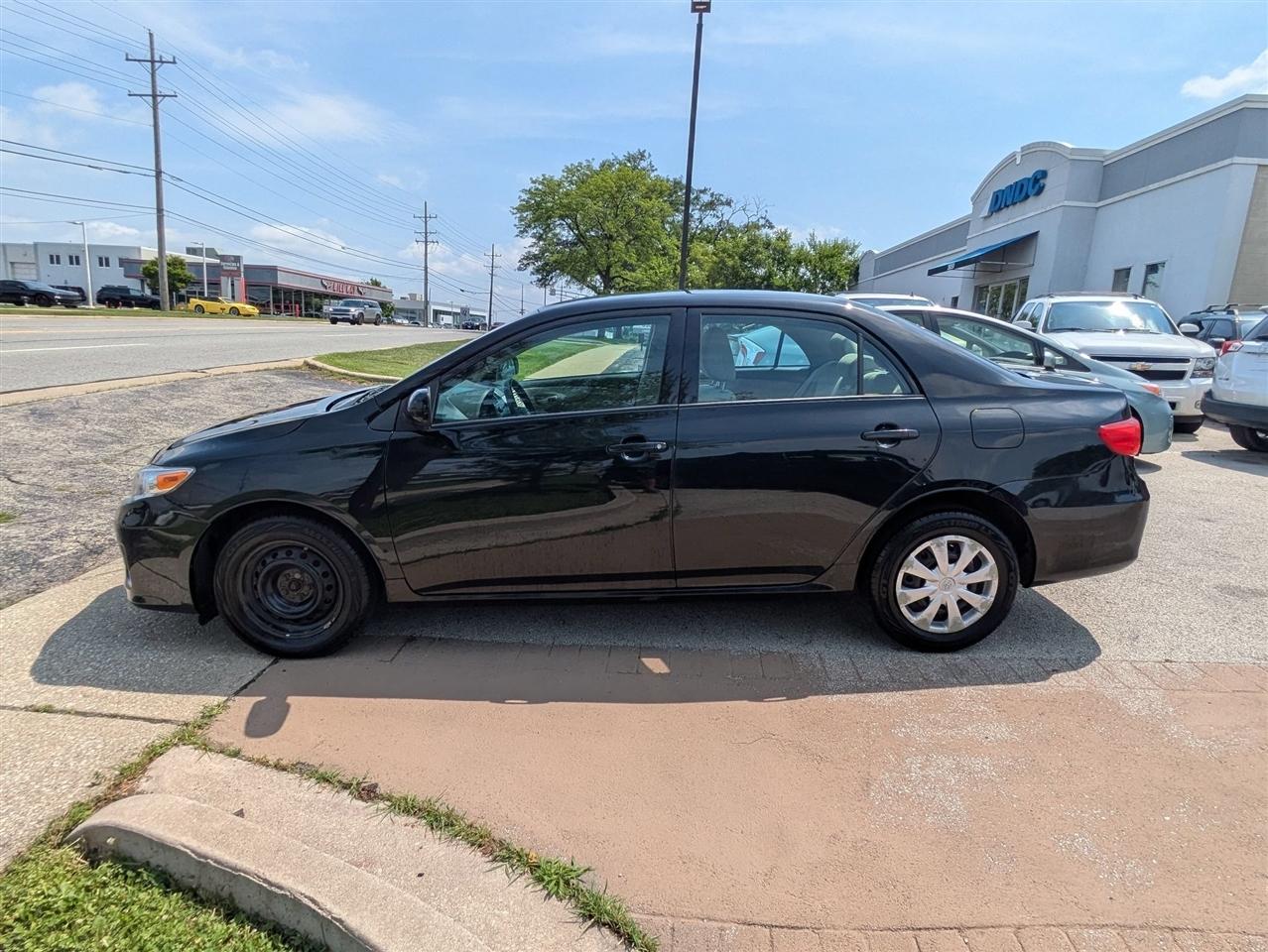 Toyota Corolla S 4D Sedan 2011