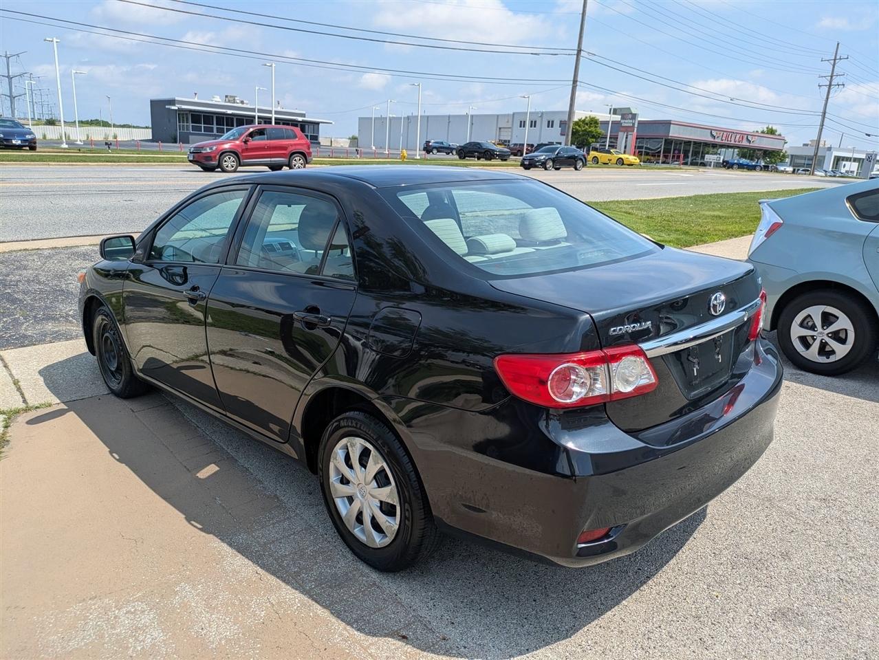 Toyota Corolla S 4D Sedan 2011