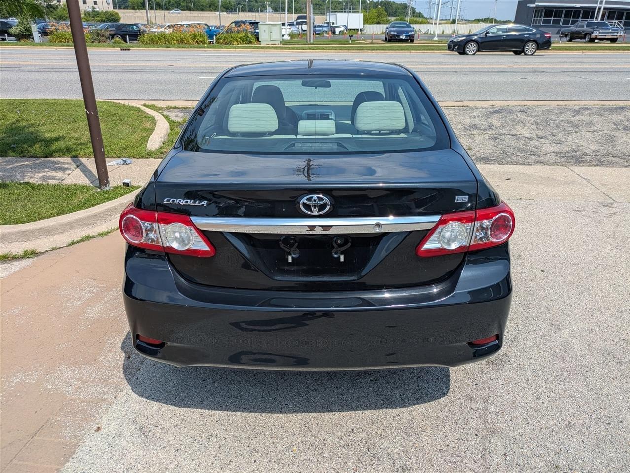 Toyota Corolla S 4D Sedan 2011