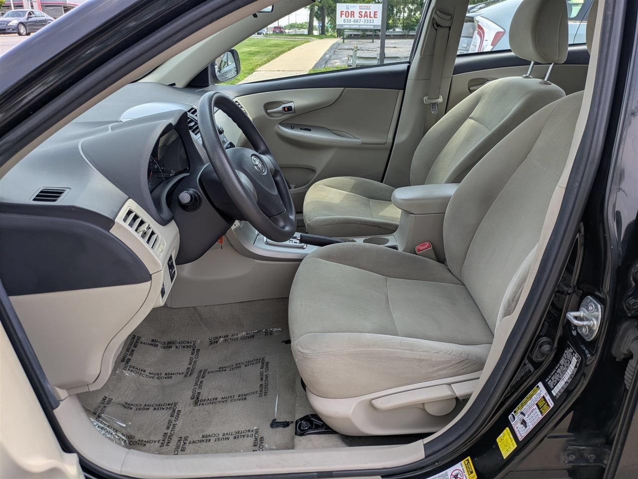 Toyota Corolla S 4D Sedan 2011