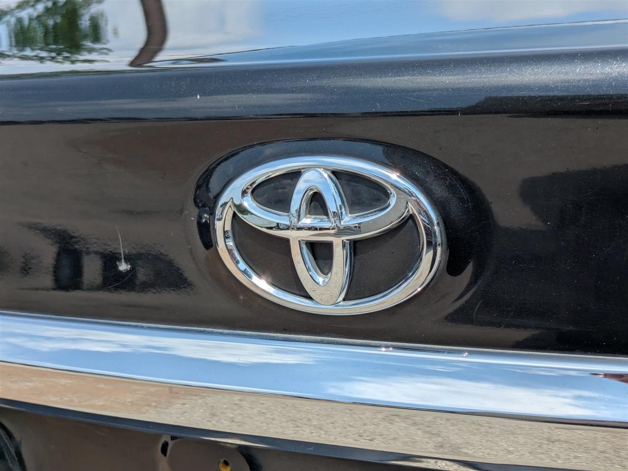 Toyota Corolla S 4D Sedan 2011
