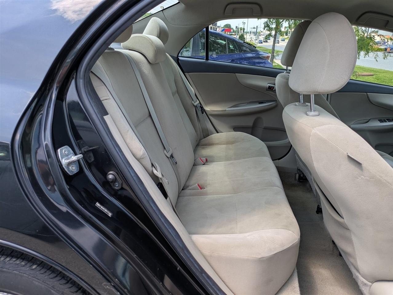 Toyota Corolla S 4D Sedan 2011