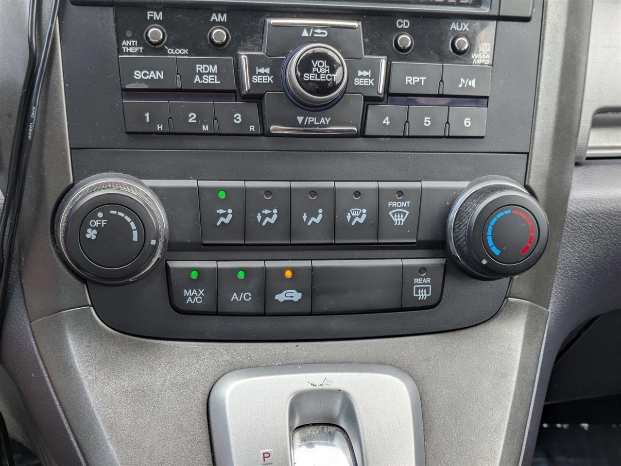 Honda CR-V SE 4WD 5-Speed AT 2011