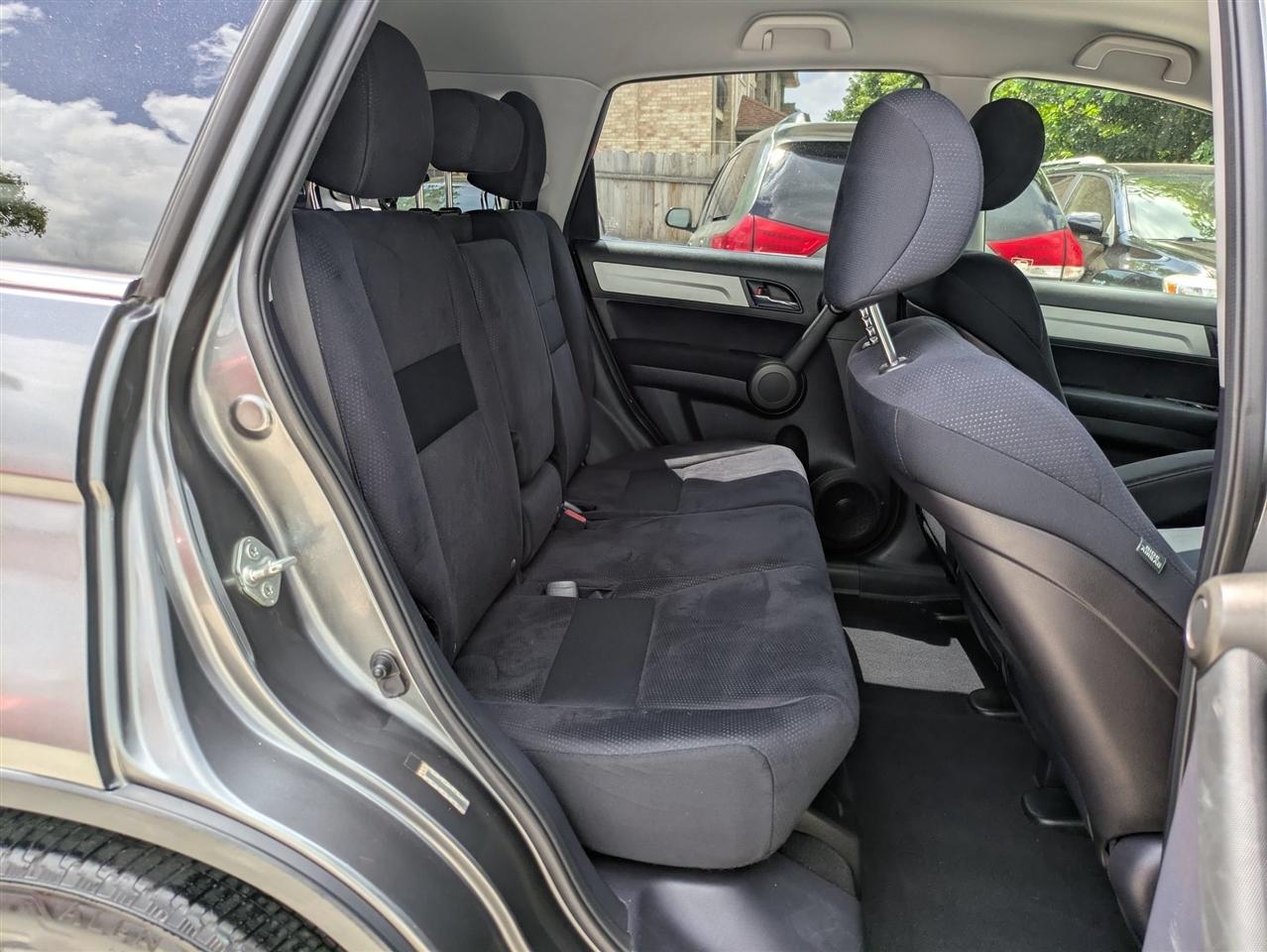 Honda CR-V SE 4WD 5-Speed AT 2011