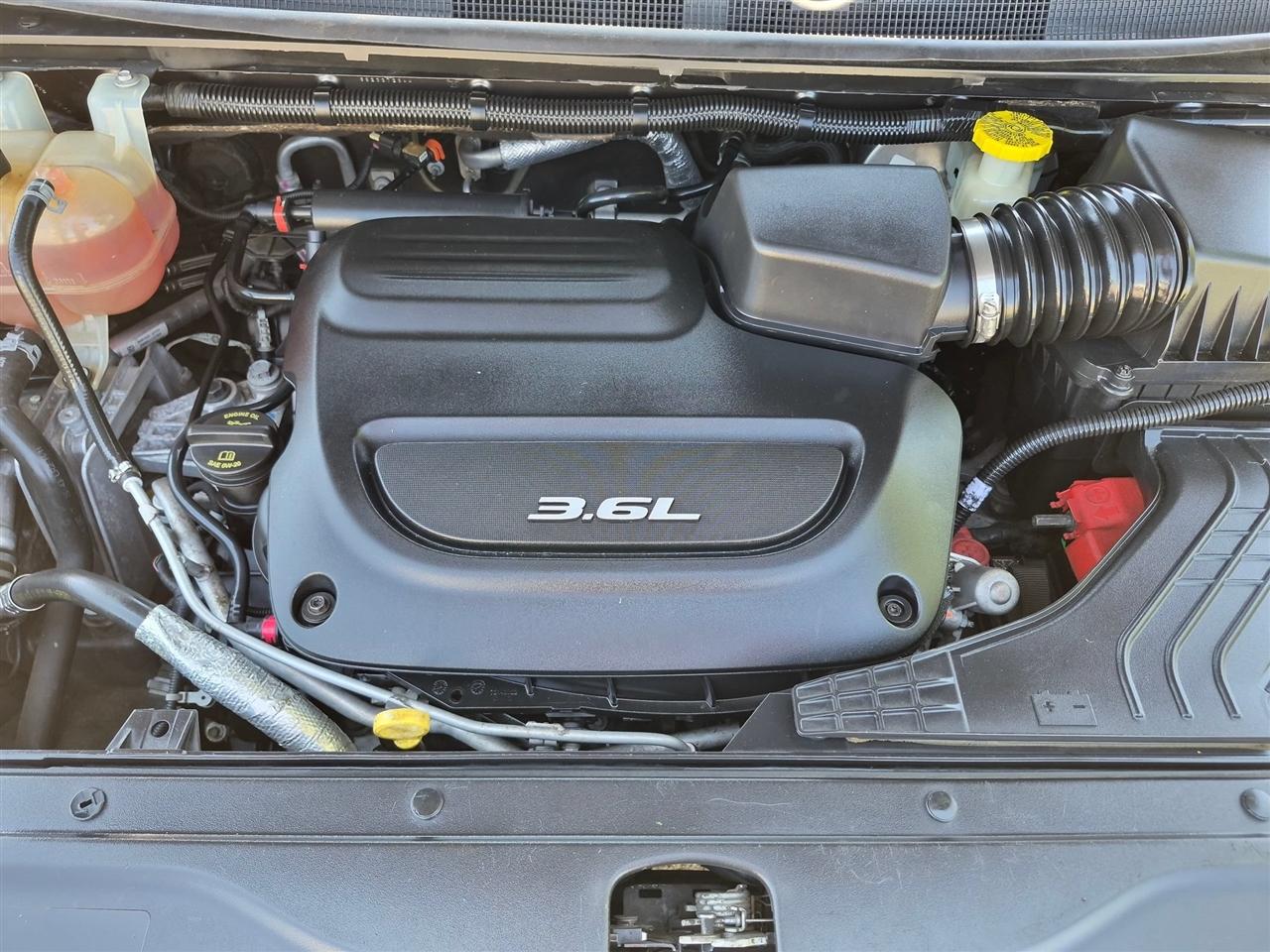Chrysler Pacifica Touring 2017
