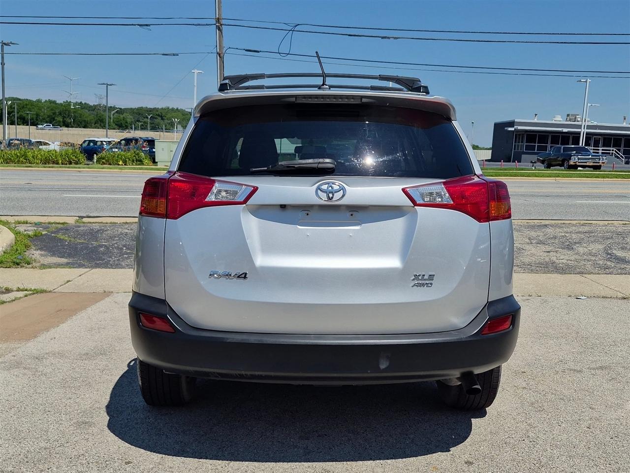 Toyota RAV4 XLE AWD 2015