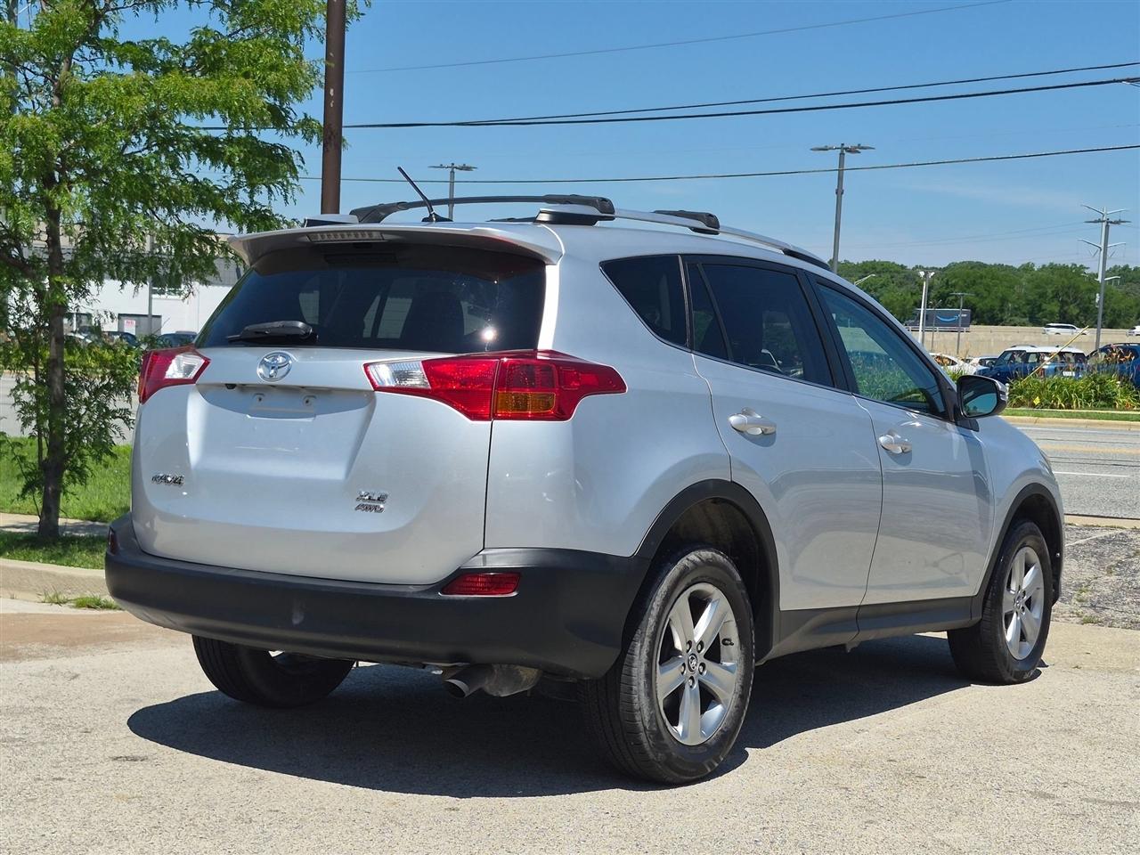 Toyota RAV4 XLE AWD 2015