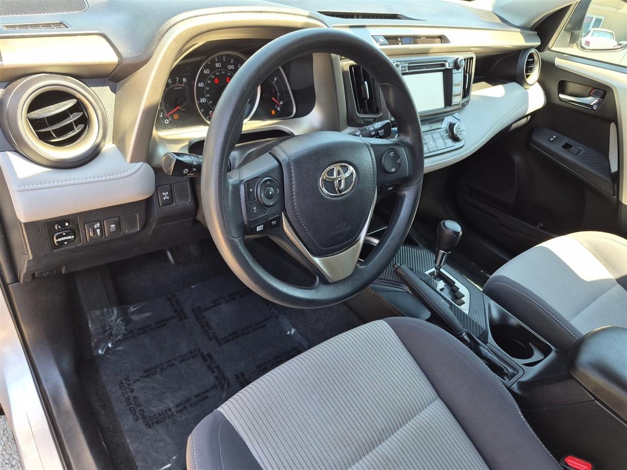 Toyota RAV4 XLE AWD 2015