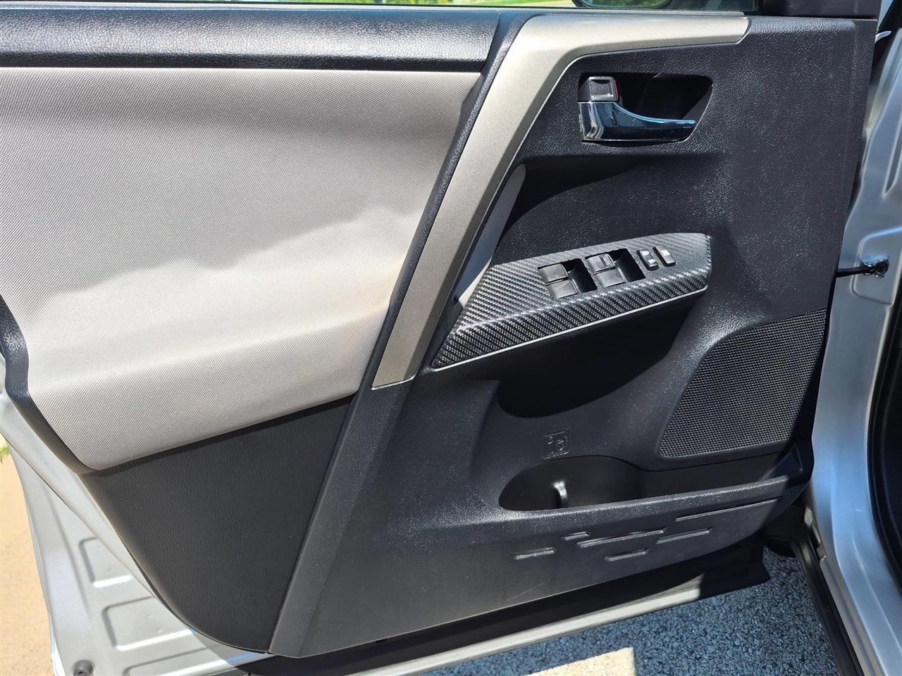 Toyota RAV4 XLE AWD 2015