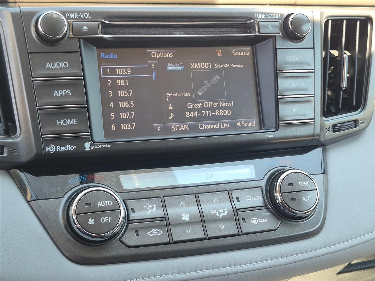Toyota RAV4 XLE AWD 2015